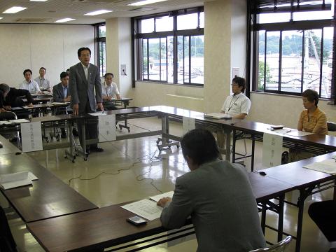 写真：懇談会の様子2