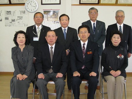 写真：草の根地域訪問の様子1