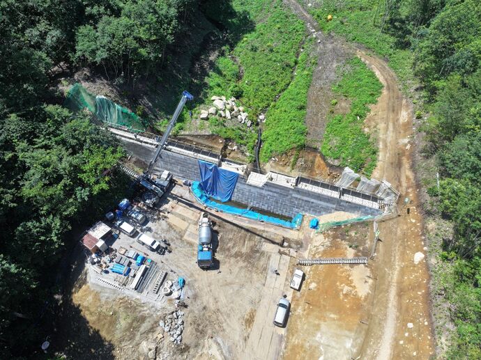 小バタケ沢砂防堰堤