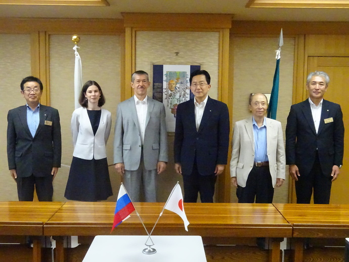 札幌ロシア総領事表敬写真