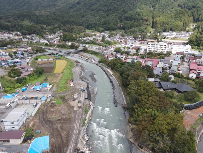 小本川　岩泉橋下流写真