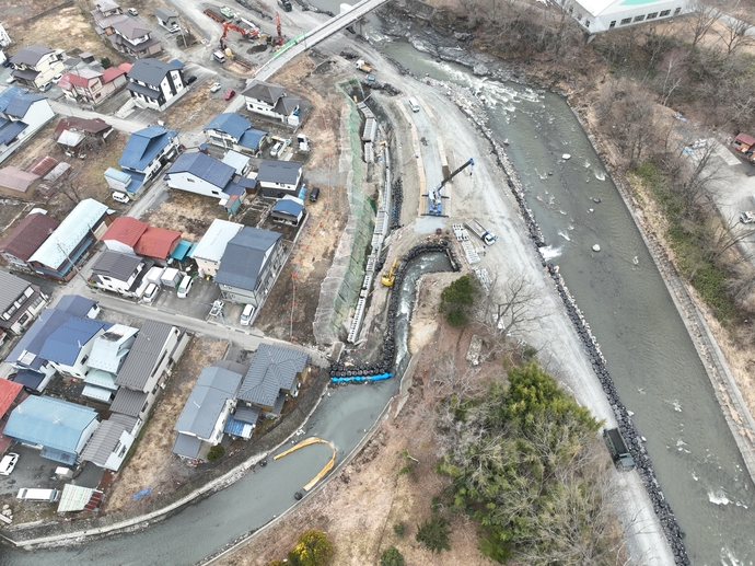 写真：小本川　市街地工区1