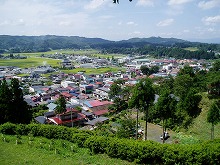 花巻市東和町土沢地内の舘山公園から見る土沢の街並の景観