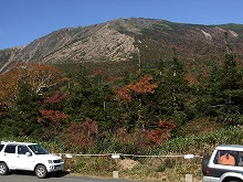 主要地方道紫波川井線から見る早池峰山の景観