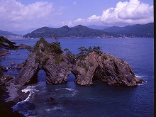 大船渡市末崎町赤土倉地内　碁石海岸遊歩道穴通磯展望台から見る碁石海岸・穴通磯の景観