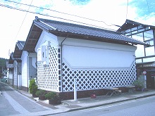 陸前高田市気仙町今泉から見る蔵や家の町並みの景観