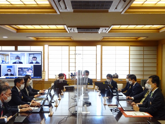 写真：会議の様子