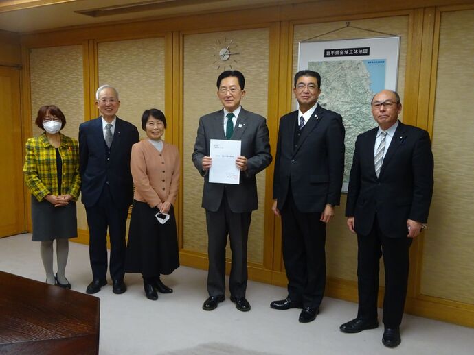 写真：要望受領の様子