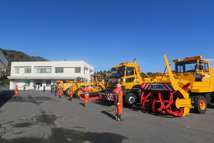 除雪車出動の様子