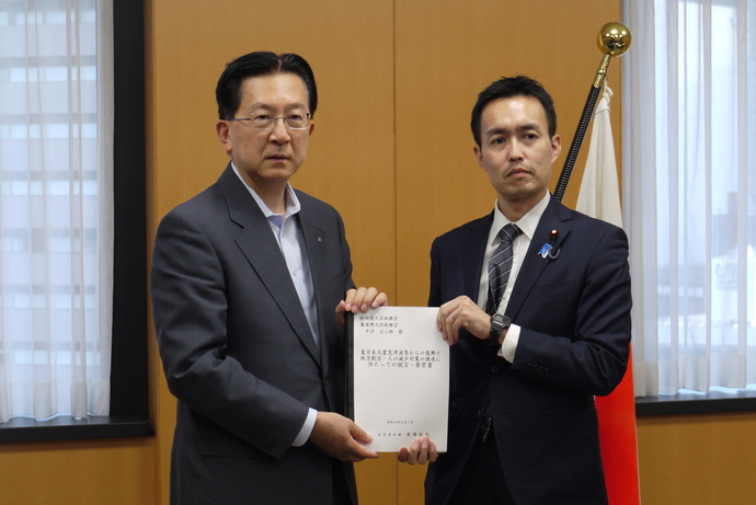 内閣府（科学技術）（防災・海洋政策）　平沼正二郎 大臣政務官 写真