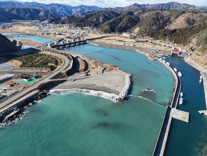 【令和7年6月4日掲載】平成28年台風第10号豪雨災害に伴う岩泉町小本川の改良復旧工事の状況を、現地の写真でお知らせします！