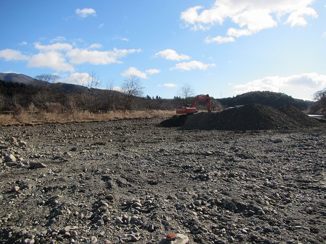 【令和7年9月8日掲載】岩手県では、河川内の土砂を採取する方を募集しています！（公募型土砂撤去事業）