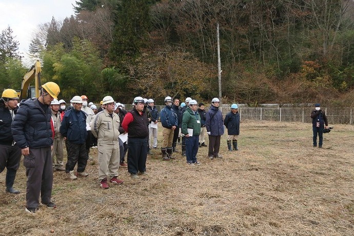 講評時の関係者整列状況