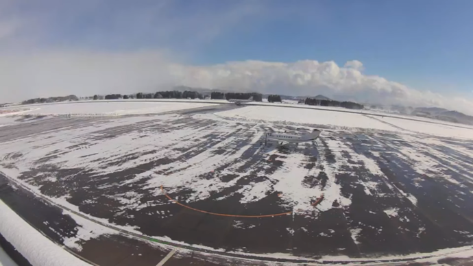 【令和8年1月21日掲載】いわて花巻空港の駐車場の西側エプロンの状況をリアルタイムで配信しています！（YouTube）